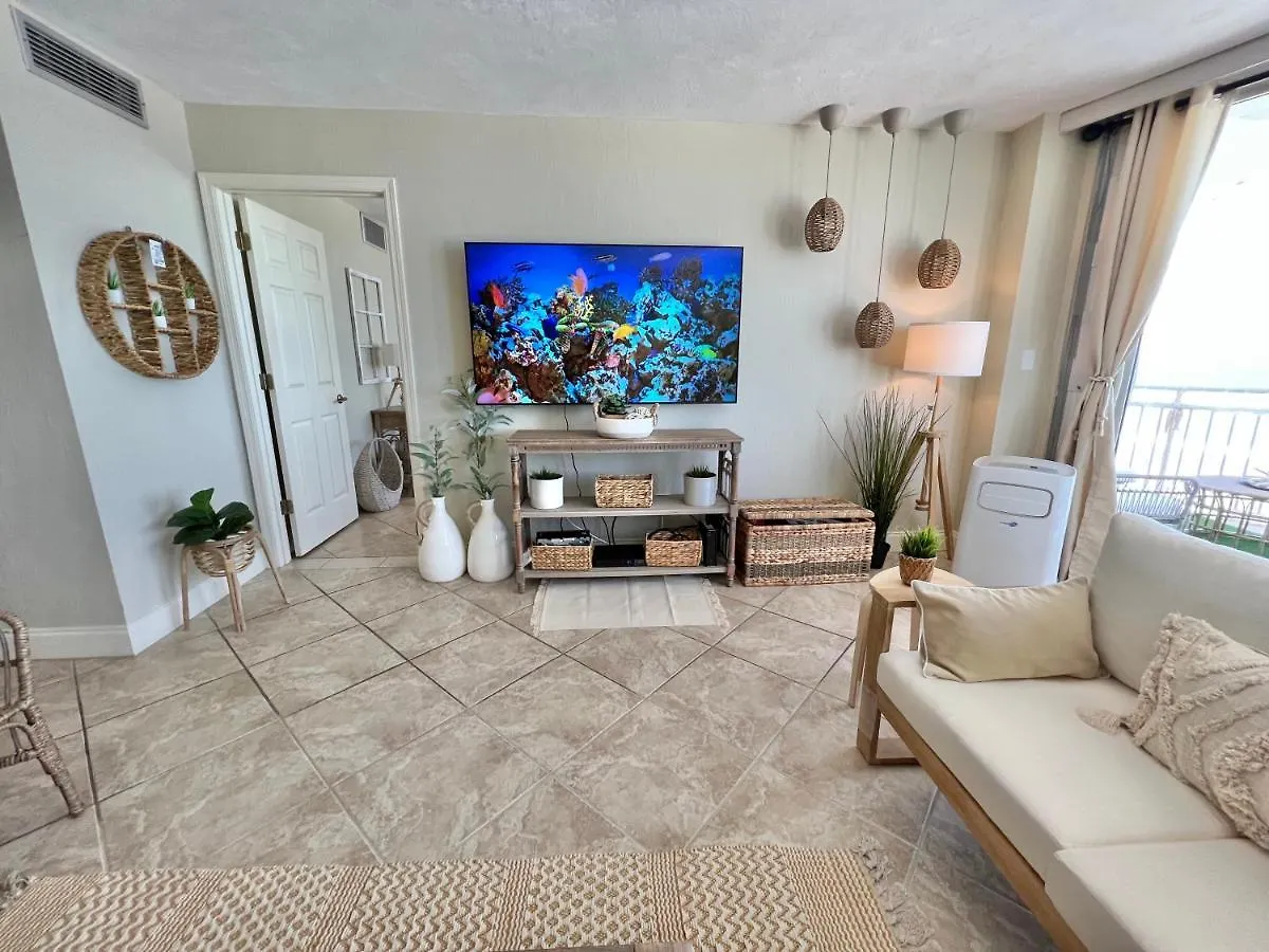 Beach Oasis 704 Lovely Daytona Ocean Front For 5 Sleeps Up To 12 Daytona Beach Apartment