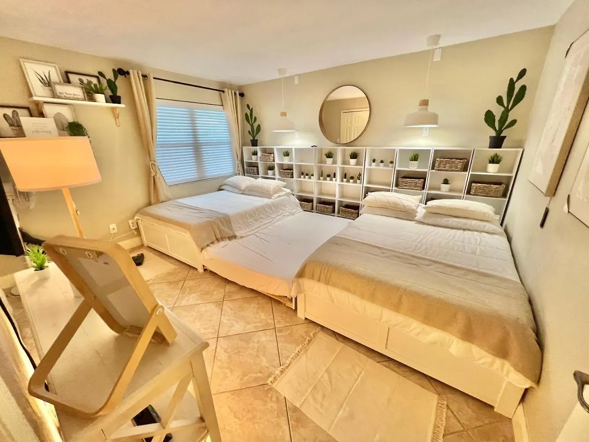 Beach Oasis 704 Lovely Daytona Ocean Front For 5 Sleeps Up To 12 Daytona Beach 0*,