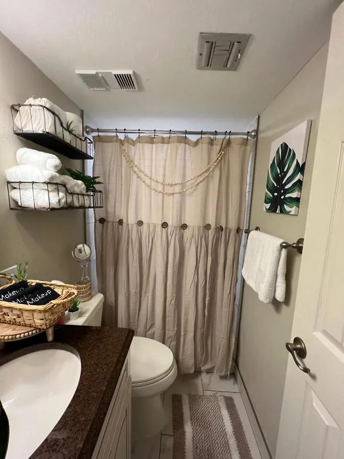 Apartment Beach Oasis 704 Lovely Daytona Ocean Front For 5 Sleeps Up To 12 Daytona Beach United States