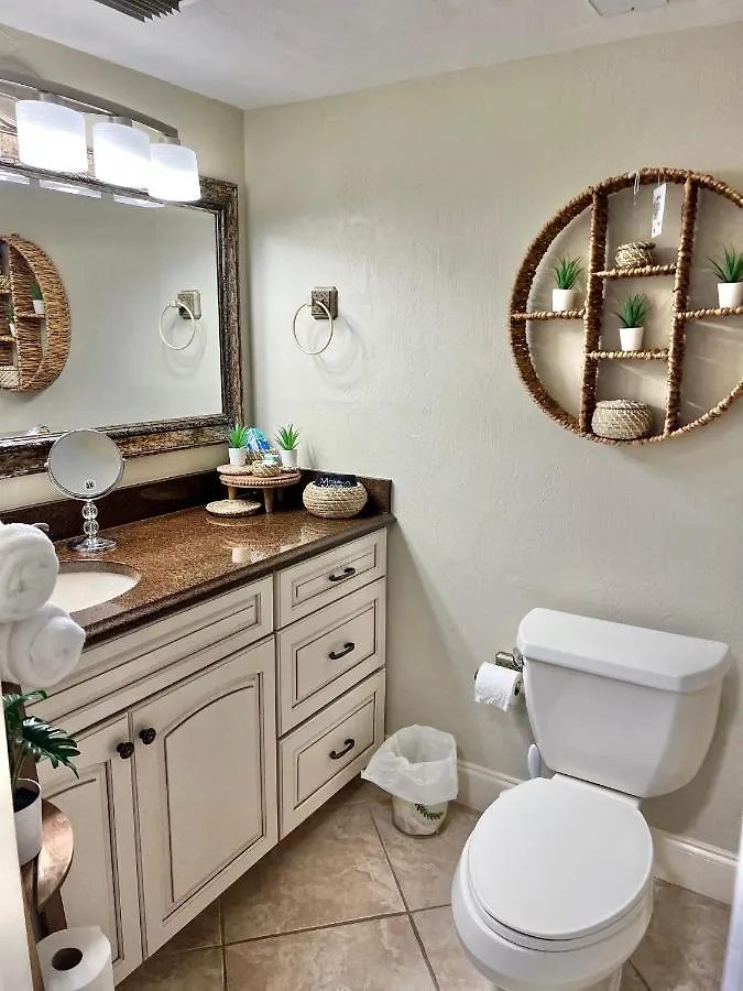 Beach Oasis 704 Lovely Daytona Ocean Front For 5 Sleeps Up To 12 Daytona Beach United States