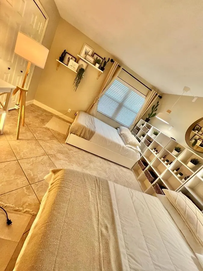 Beach Oasis 704 Lovely Daytona Ocean Front For 5 Sleeps Up To 12 Daytona Beach 0*,  United States