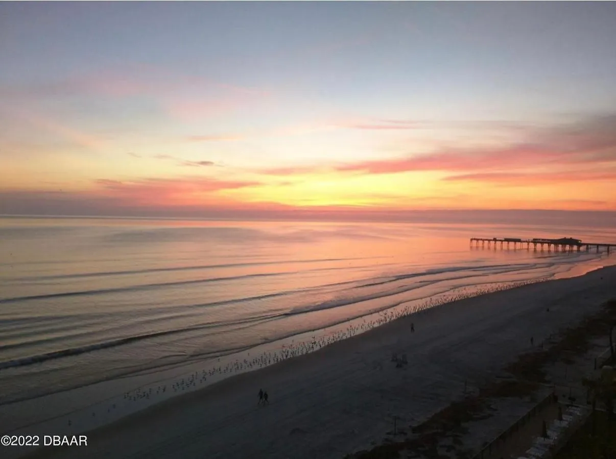 Beach Oasis 704 Lovely Daytona Ocean Front For 5 Sleeps Up To 12 Daytona Beach United States