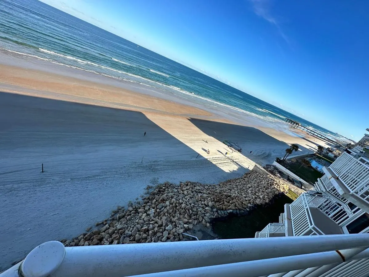 Beach Oasis 704 Lovely Daytona Ocean Front For 5 Sleeps Up To 12 Daytona Beach Apartment